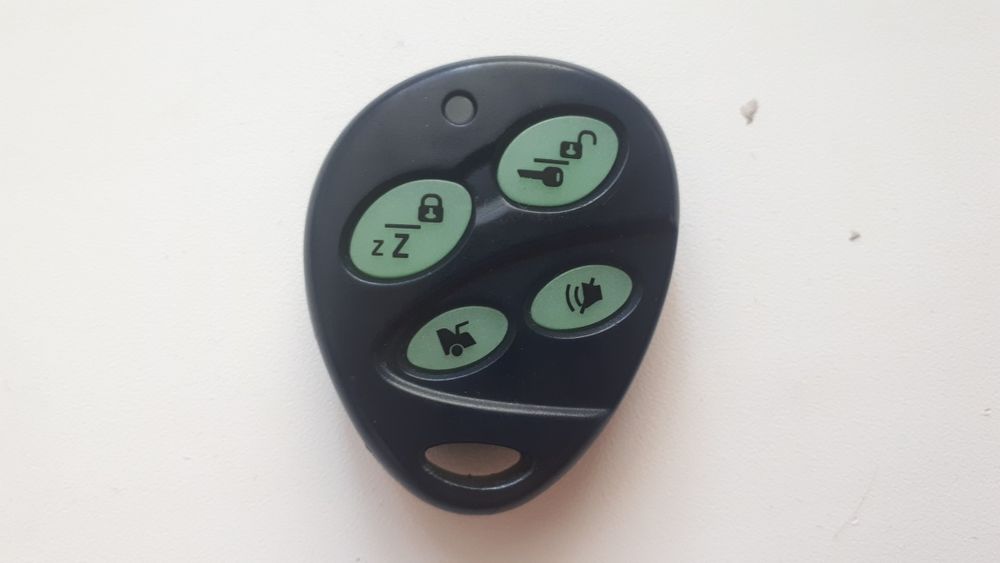 Брелок на автосигнализацию TOMAHAWK.