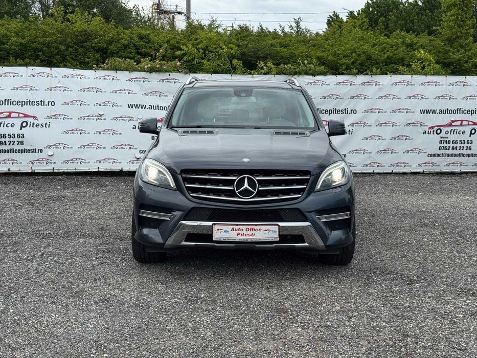 Mercedes ML350  Bluetec 4Matic interior piele GRI