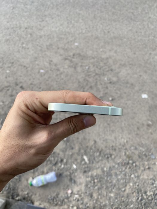 Iphone 12 sotiladii