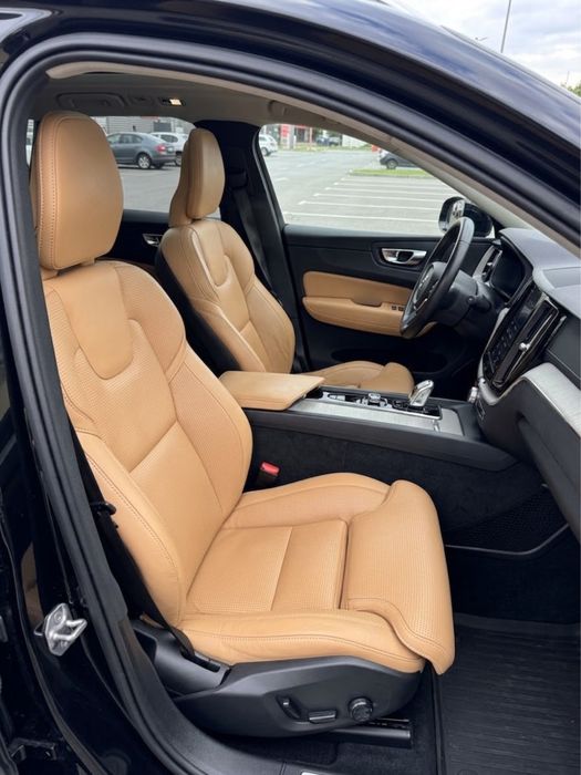 VOLVO XC60 2021 — imagine 5