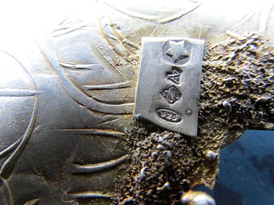 Сребърно колие с естествена кожа и пръстен