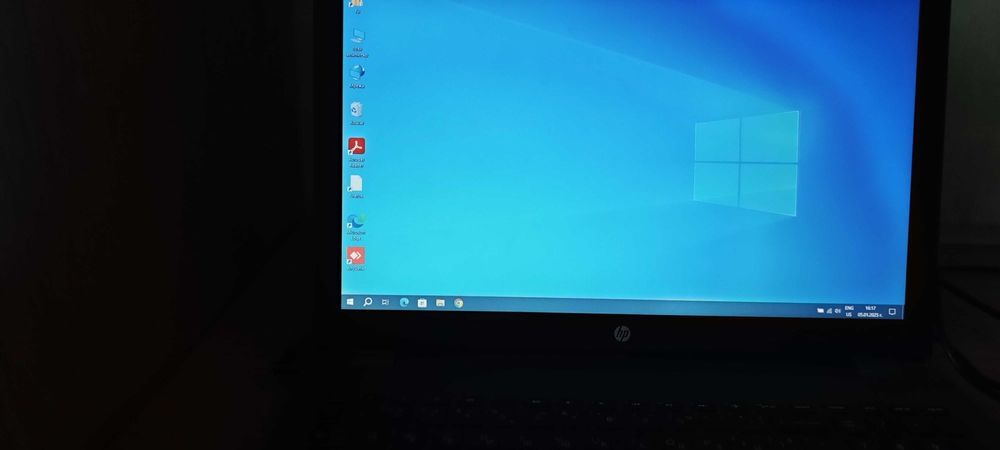 Продавам компютър HP