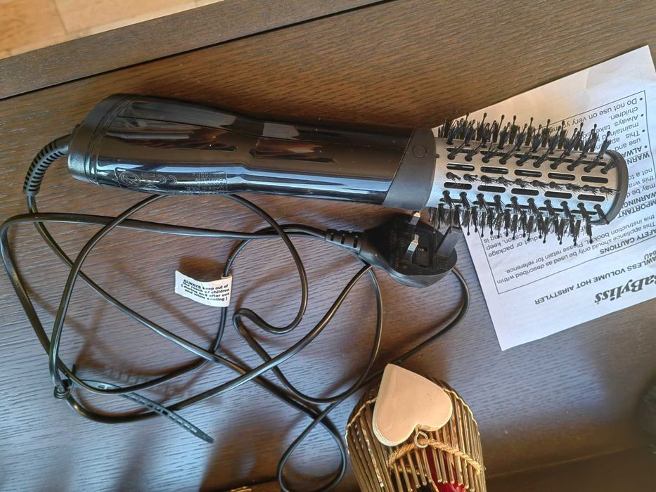 Термочетка BaByliss 2764U, 2 температурни+2 скоростни настройки