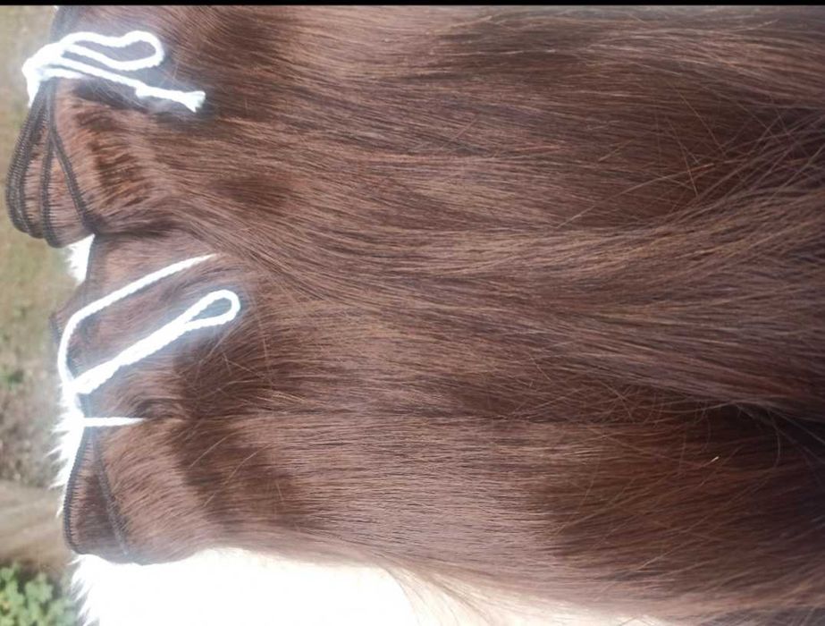 Естествена коса на треса.Дълга 60 см.