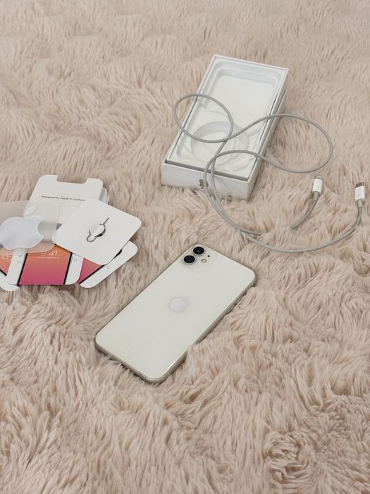 IPhone 11 64gb  полный комплект/ айфон 11 64 гб