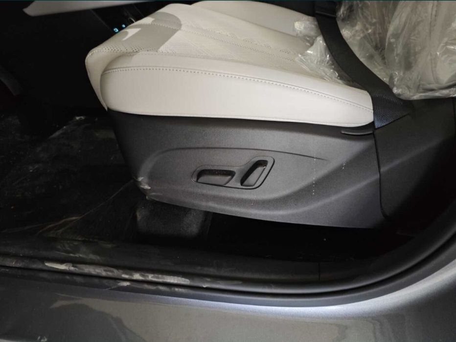 Byd yuan up ev flagship