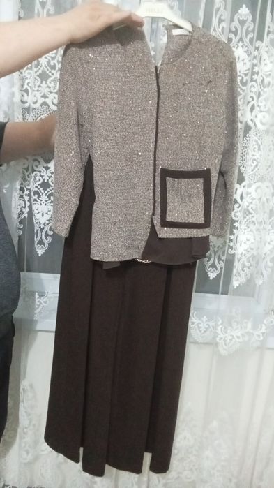 Двойка Phardi,с интересной спинкой,