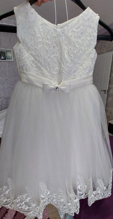 Детска булчинска рокля