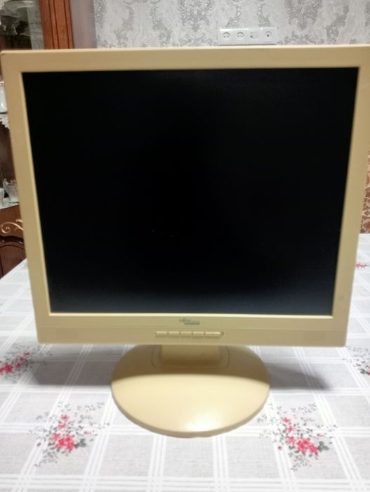 Fujitsu Siemens kompyuter uchun/для компьютера