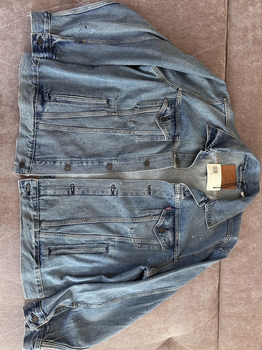 Джинсовая куртка НОВАЯ