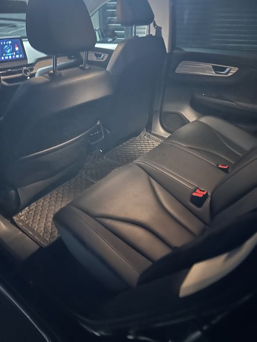 hongqi e-qm5 500Km Travel