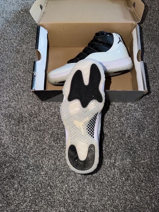 Air Jordan 11 (40-45)
