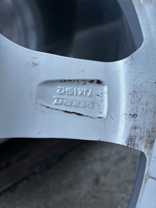 Джанти Dezent с гуми 5х112 16цола