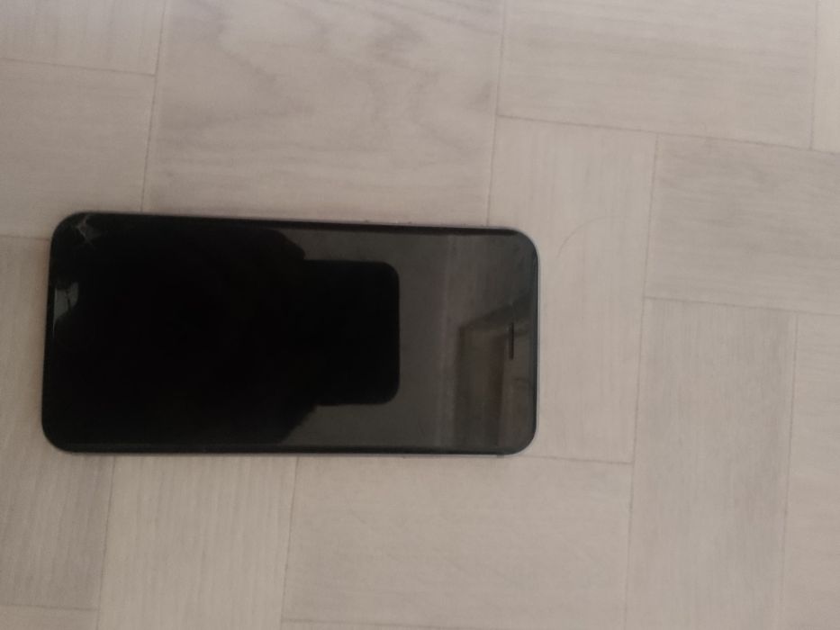 iPhone 6s не включается