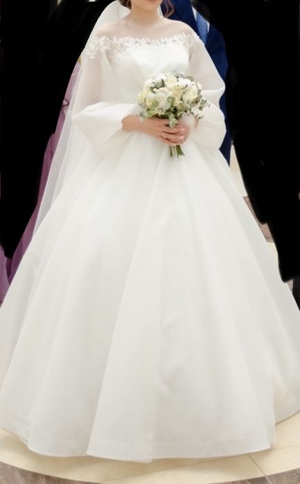 Свадебное платье