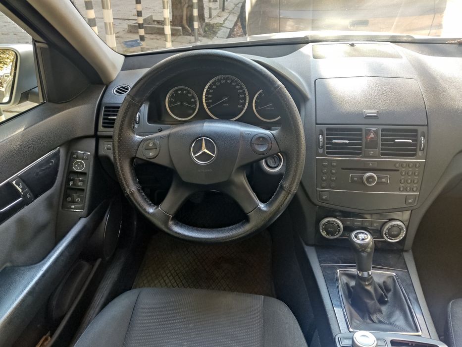 Мерцедес  *С200*