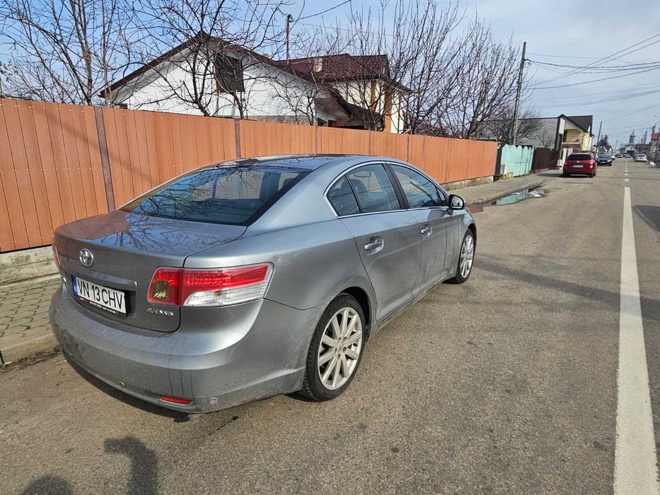 Toyota Avensis 2.0 benzina