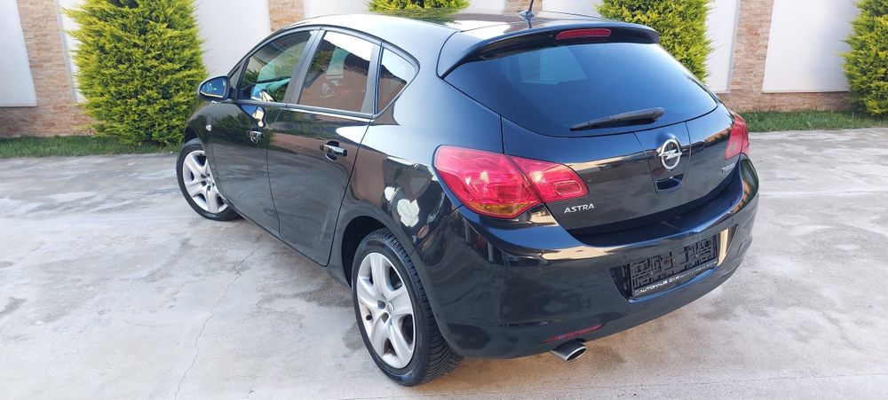 OPEL Astra 2012 — imagine 3