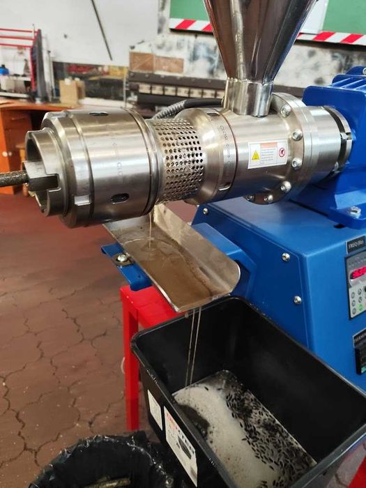 Presa ulei 2.2Kw motor 0.8kw rezistenta 220V