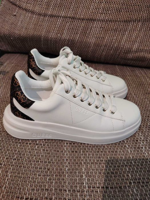 Обувки Guess Нови