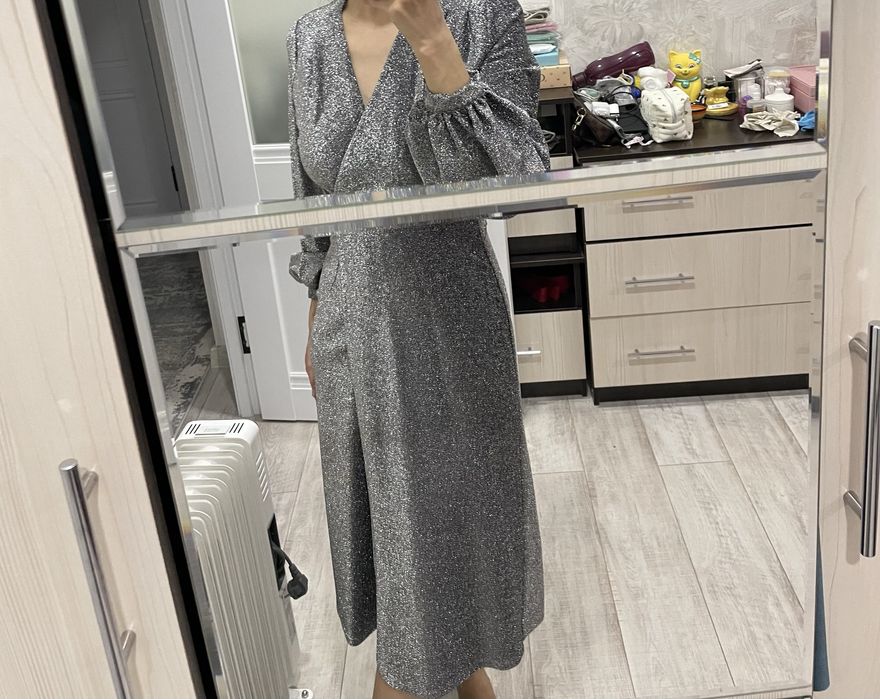 Продам платье для мероприятий