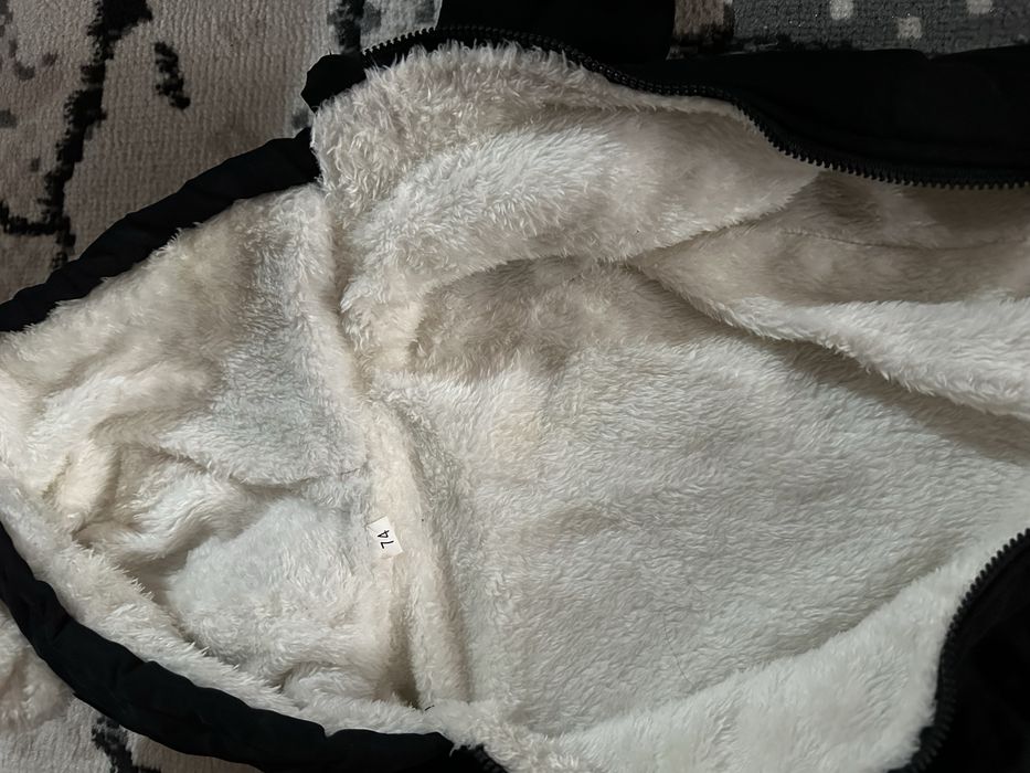 Продам черный детский комбинезон