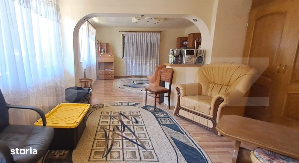Pensiune + casa pe 5.500 mp, la poalele Muntilor Fagaras – Gura-Vaii