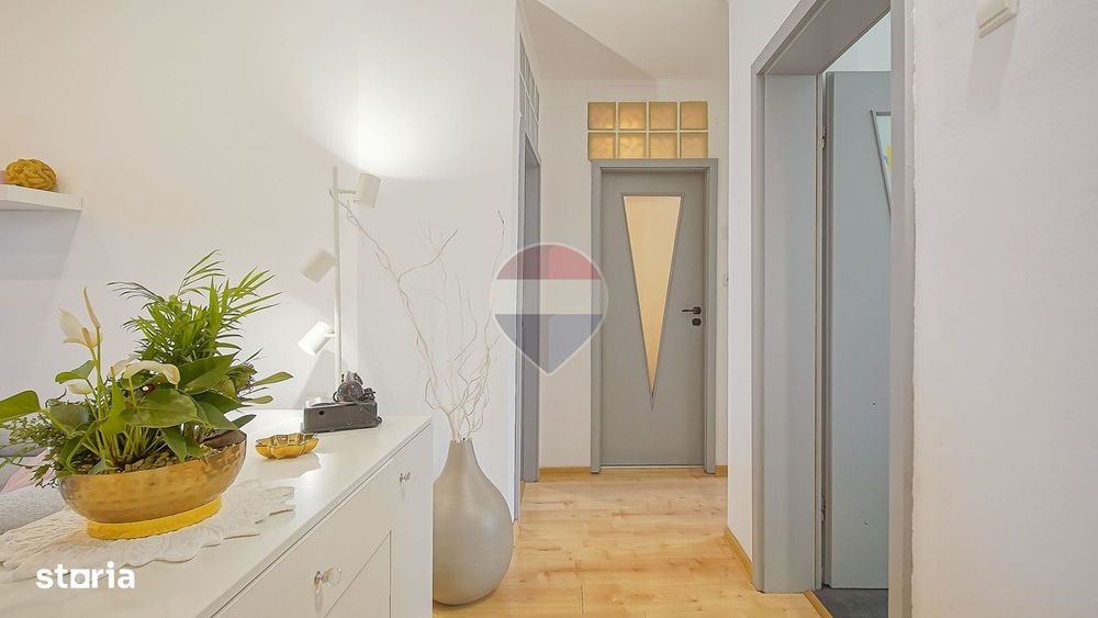 Comision 0 %! Apartament cu 4 camere de vânzare în Centrul Civic