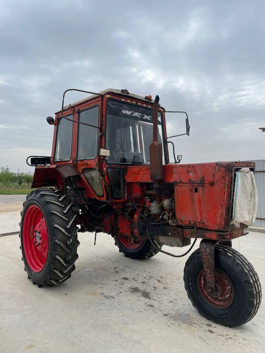 Traktor sotiladi 
Yili 1996 yublenniy 
Mtizi 80x
Mator karobka sastaya