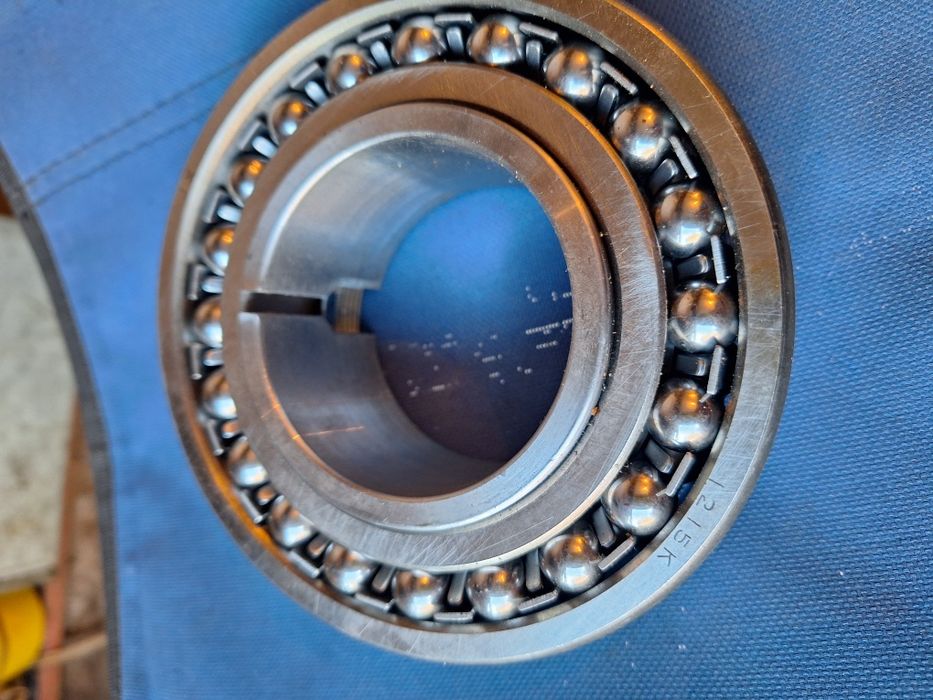 Прдам подшипник 1215к