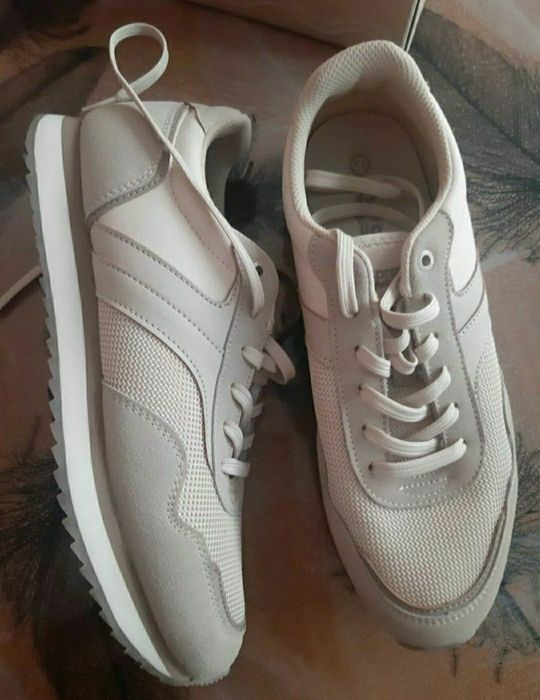 Дамски спортни обувки Sprandi