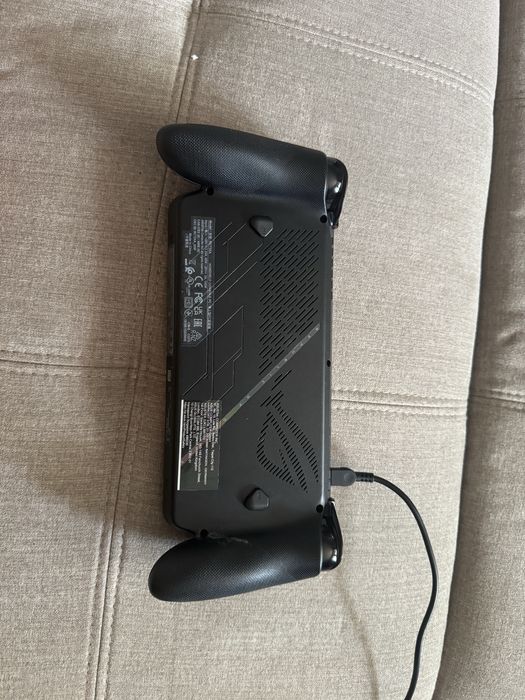ASUS ROG Xbox Ally RC73YA-NH002W AMD Ryzen Z2 A 512GB and RC73XA