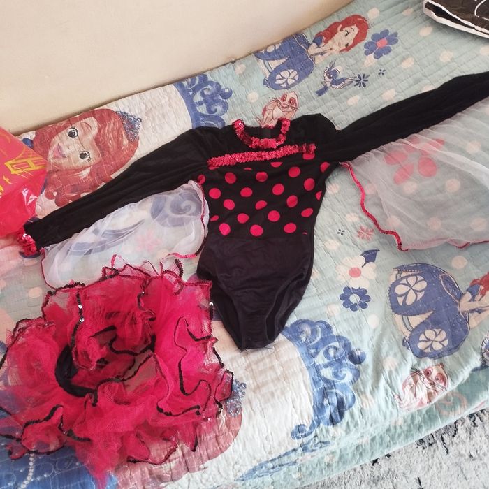 Костюм для занятий гимнастикой