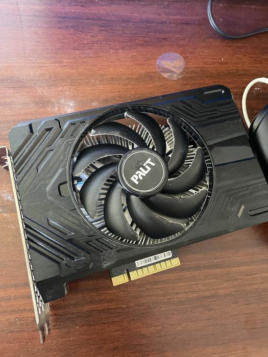 Nvidia 4060 8 gb palit