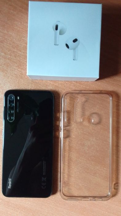 Redmi Note 8 64 ГБ — идеальное состояние.