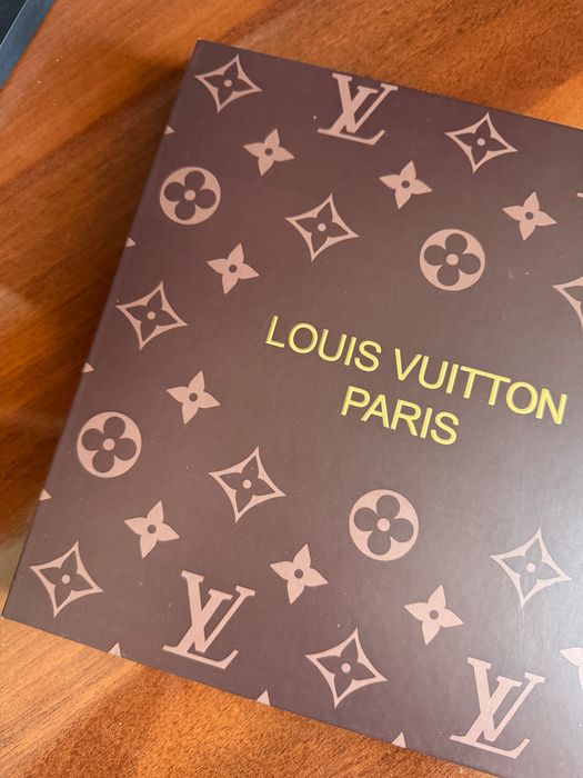 головной платок от Gucci и LouisVuitton