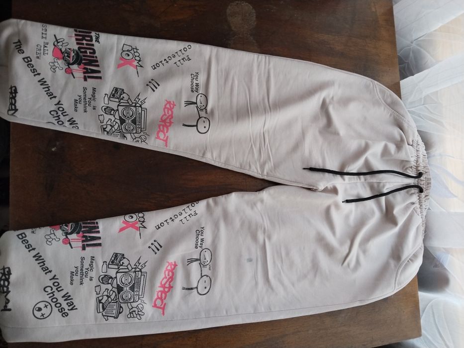 Продаю одежду для подростка