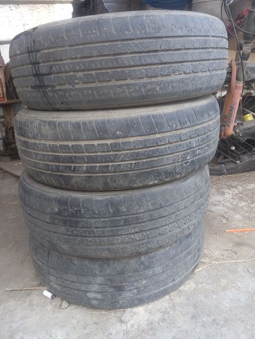 Продам покрышки летный  Треанжл