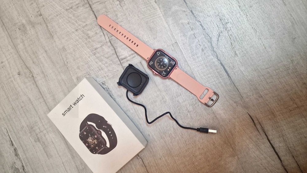 Смарт детски розов часовник