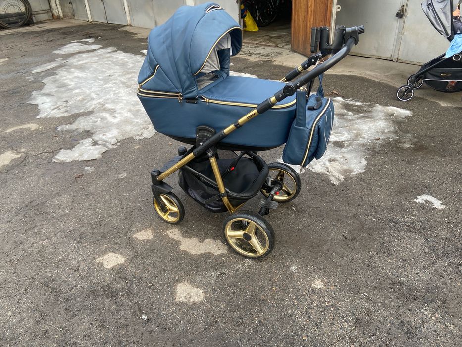 Коляска Adamex 2в1 + автокресло