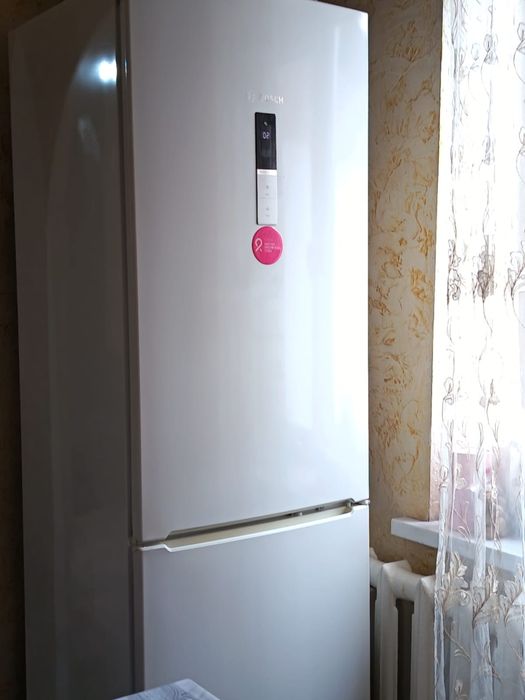 Продам холодильник BOSH