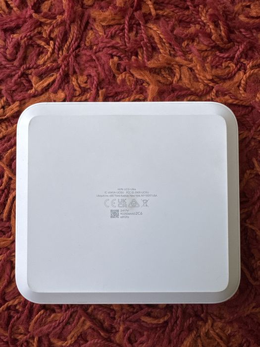 Router Ubiquiti Unifi Cloud Ultra (garantie UI-Care 2029)