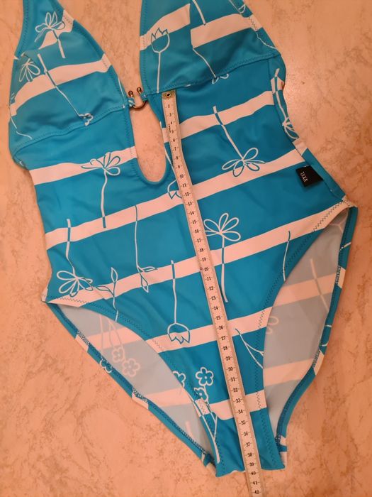 Купальник слитный б/у