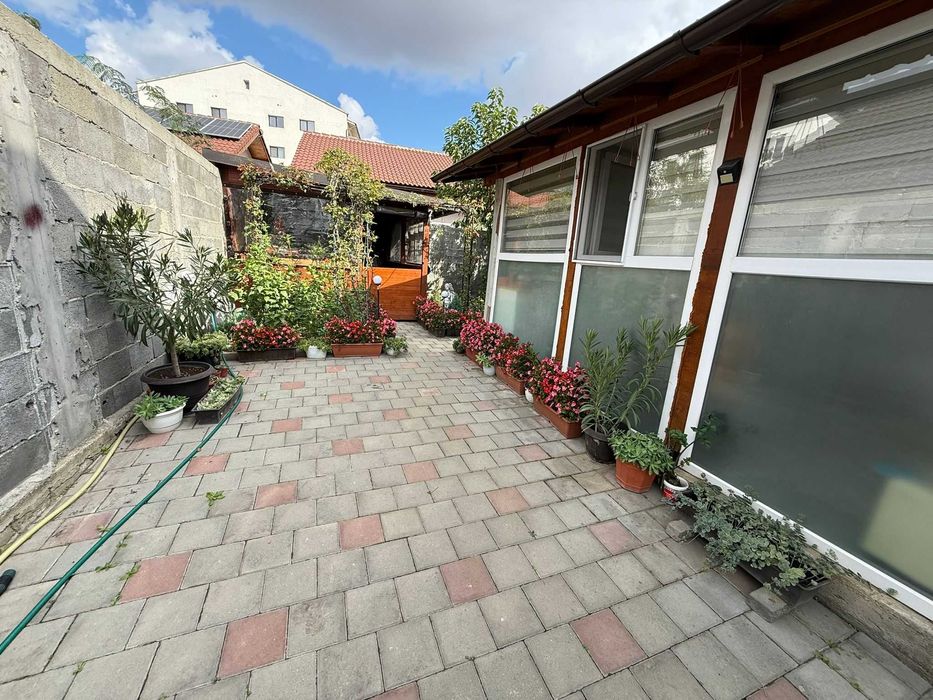 Proprietar casa zona Ford