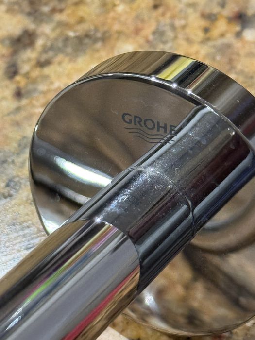 Suport prosop Grohe Essentials 40800001