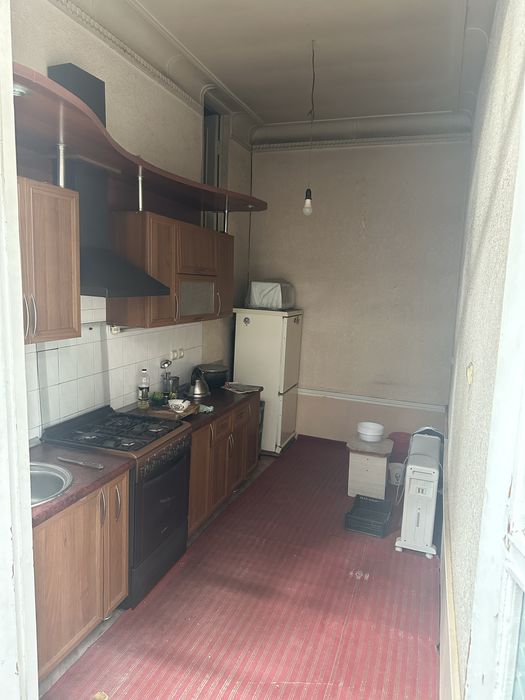 Uy sotiladi srochni kelishamz