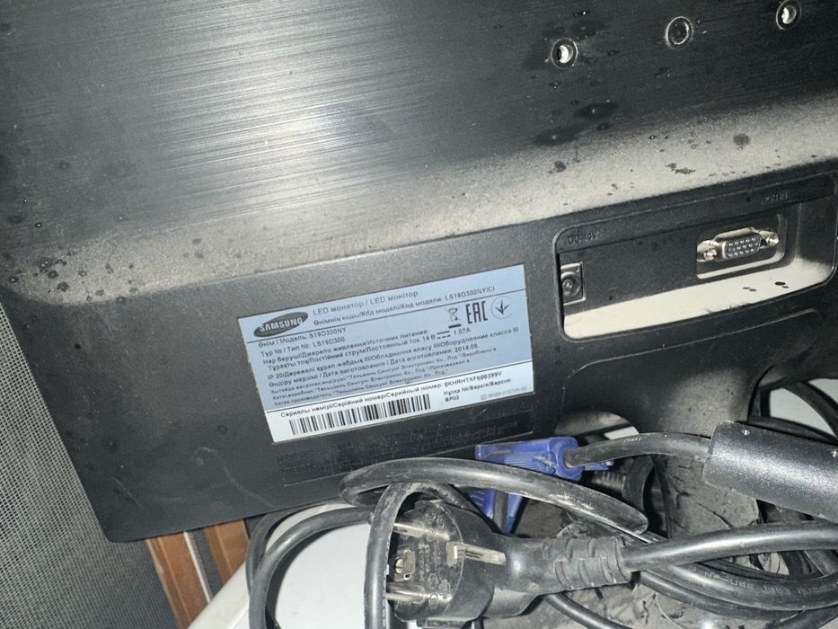 Продам два монитора