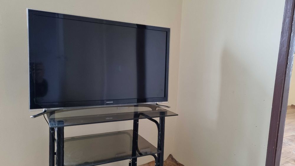 Дава се под наем Апартамент от Собственик - 3 стаен в кв. Веселчане