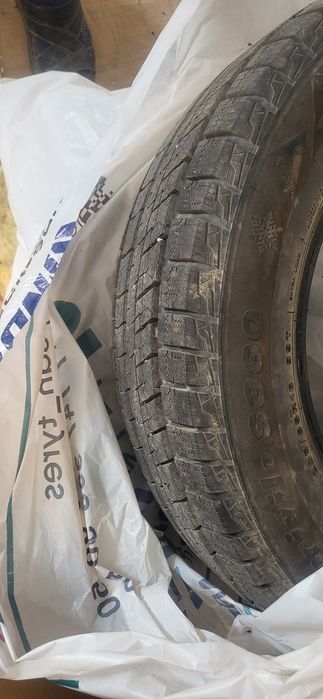 Покрышка 205/65/16 3 штук как новый