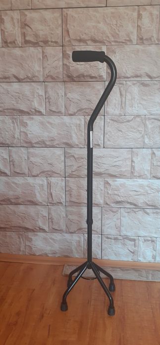 Бастун Четириопорен Алуминиев